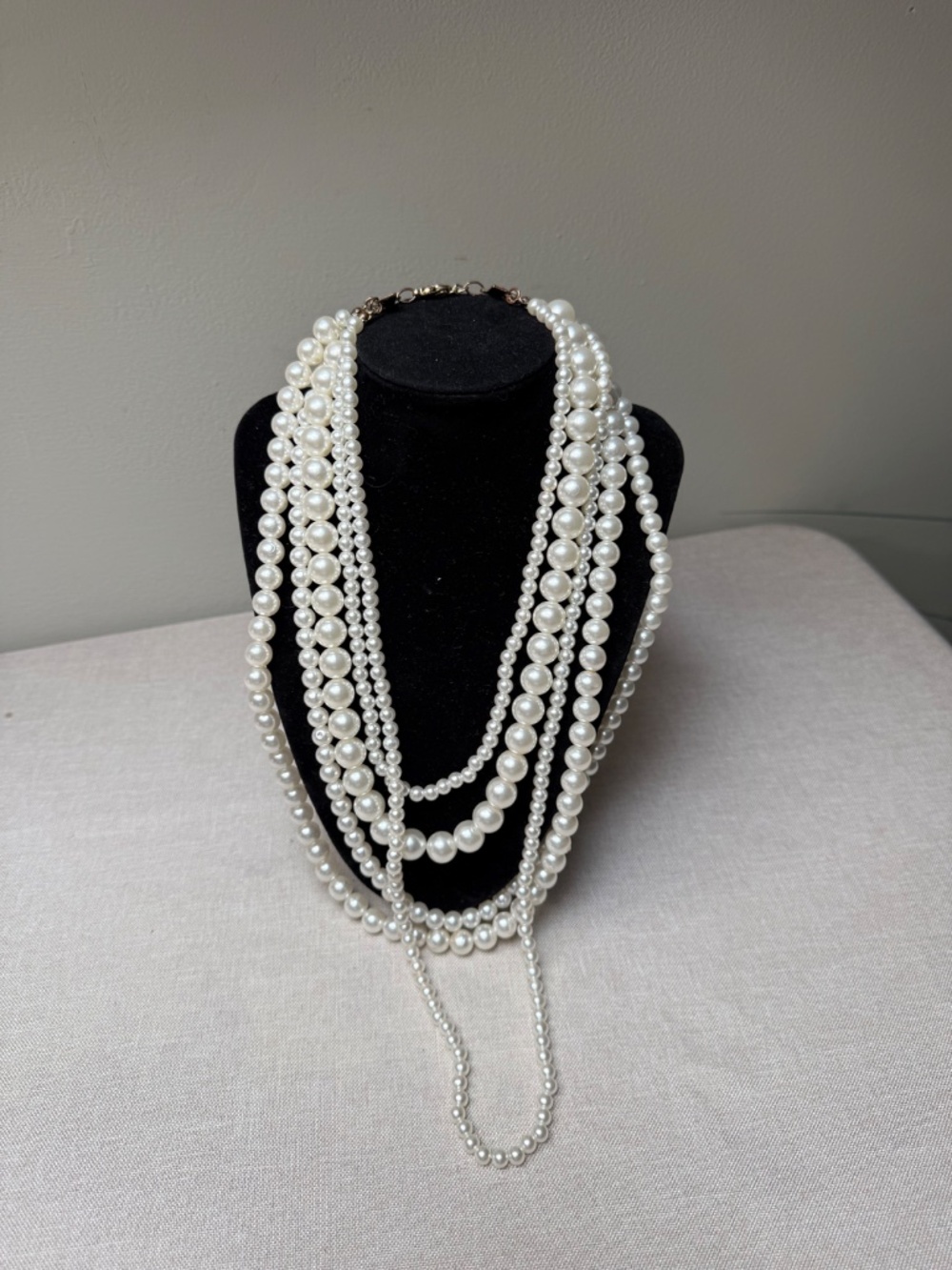 Vintage Multi Strand Faux Pearl Necklace - Picture 9 of 9
